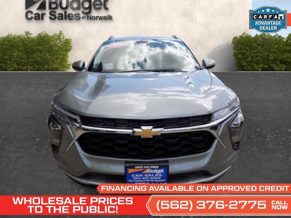 used 2025 Chevrolet Trax car, priced at $24,999