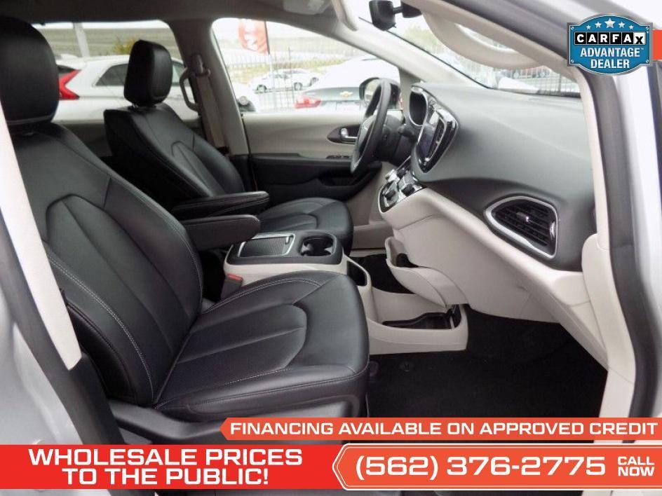 used 2024 Chrysler Pacifica car, priced at $28,999