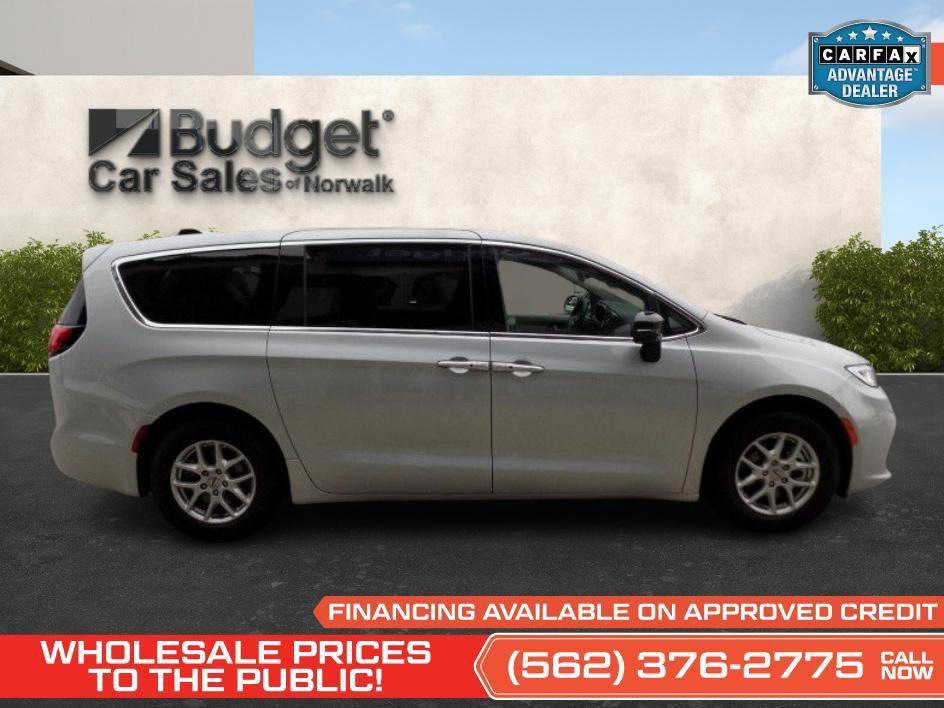 used 2024 Chrysler Pacifica car, priced at $28,999