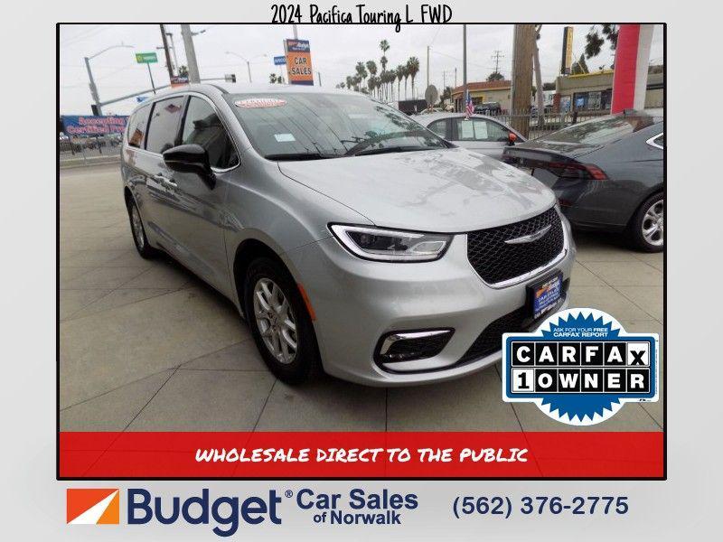 used 2024 Chrysler Pacifica car, priced at $28,999
