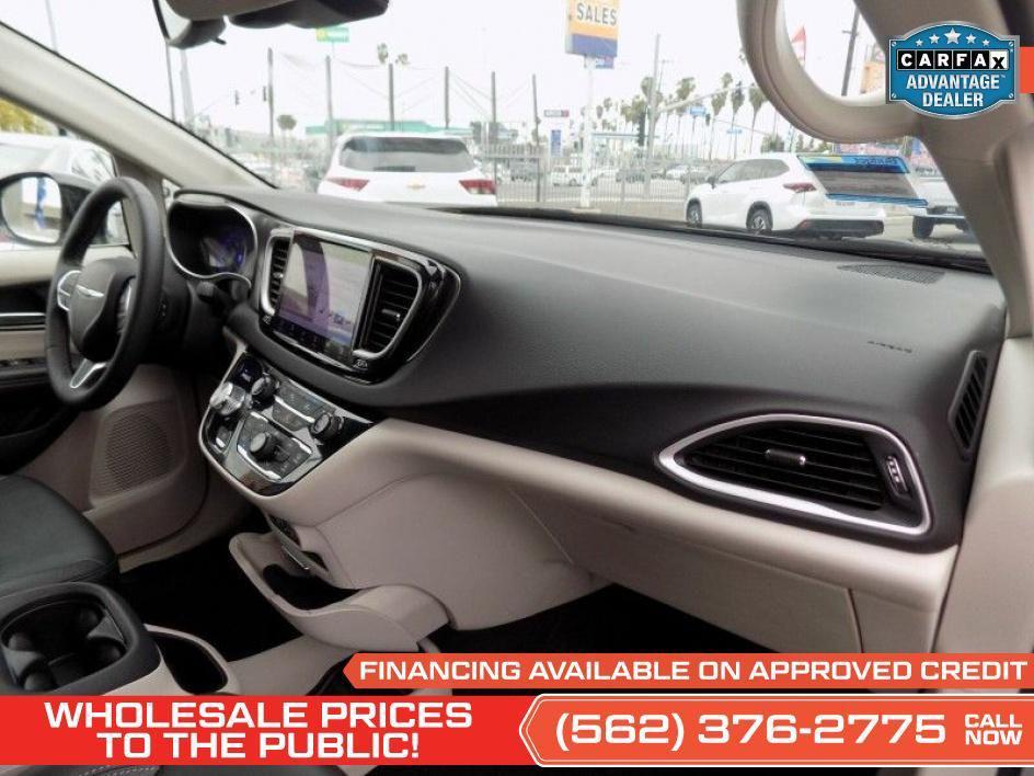 used 2024 Chrysler Pacifica car, priced at $28,999