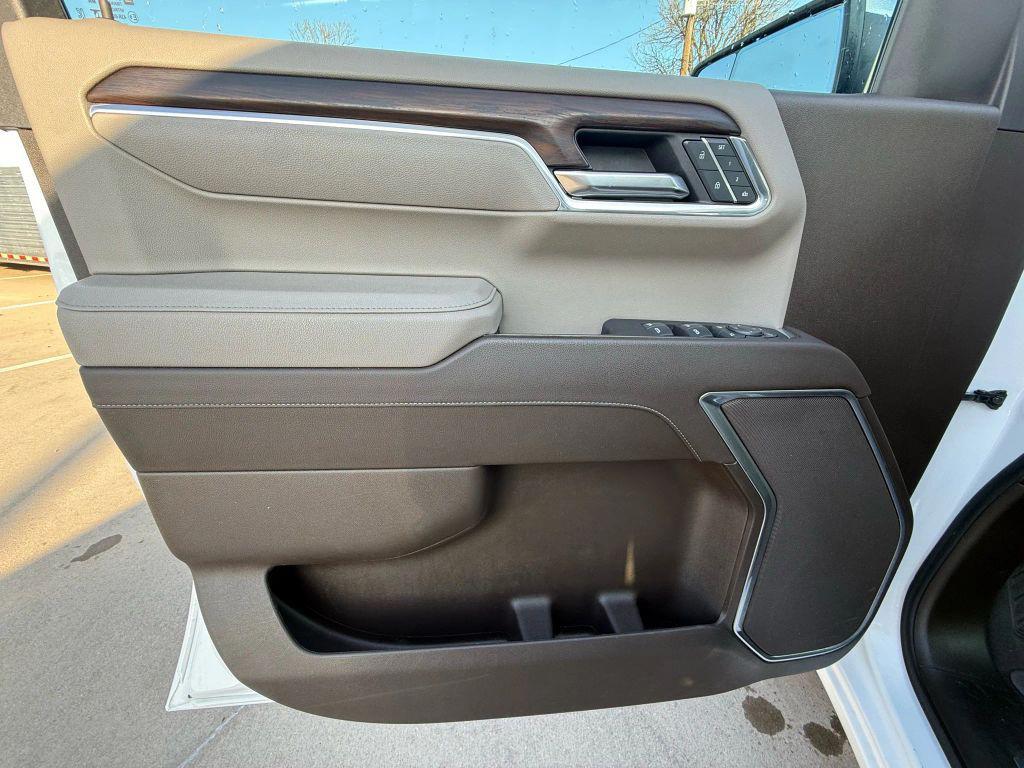 used 2025 GMC Sierra 1500 car, priced at $49,988