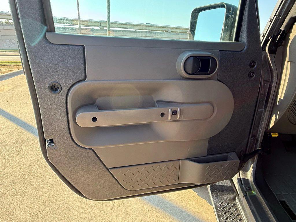 used 2010 Jeep Wrangler Unlimited car, priced at $39,995