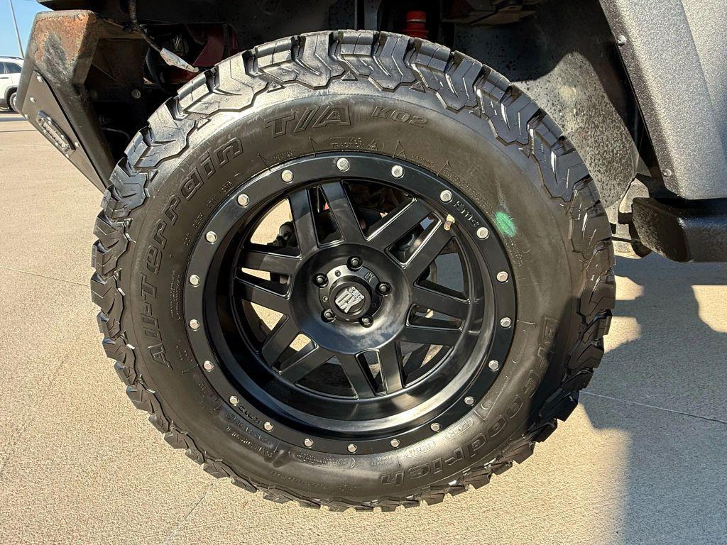 used 2010 Jeep Wrangler Unlimited car, priced at $39,995