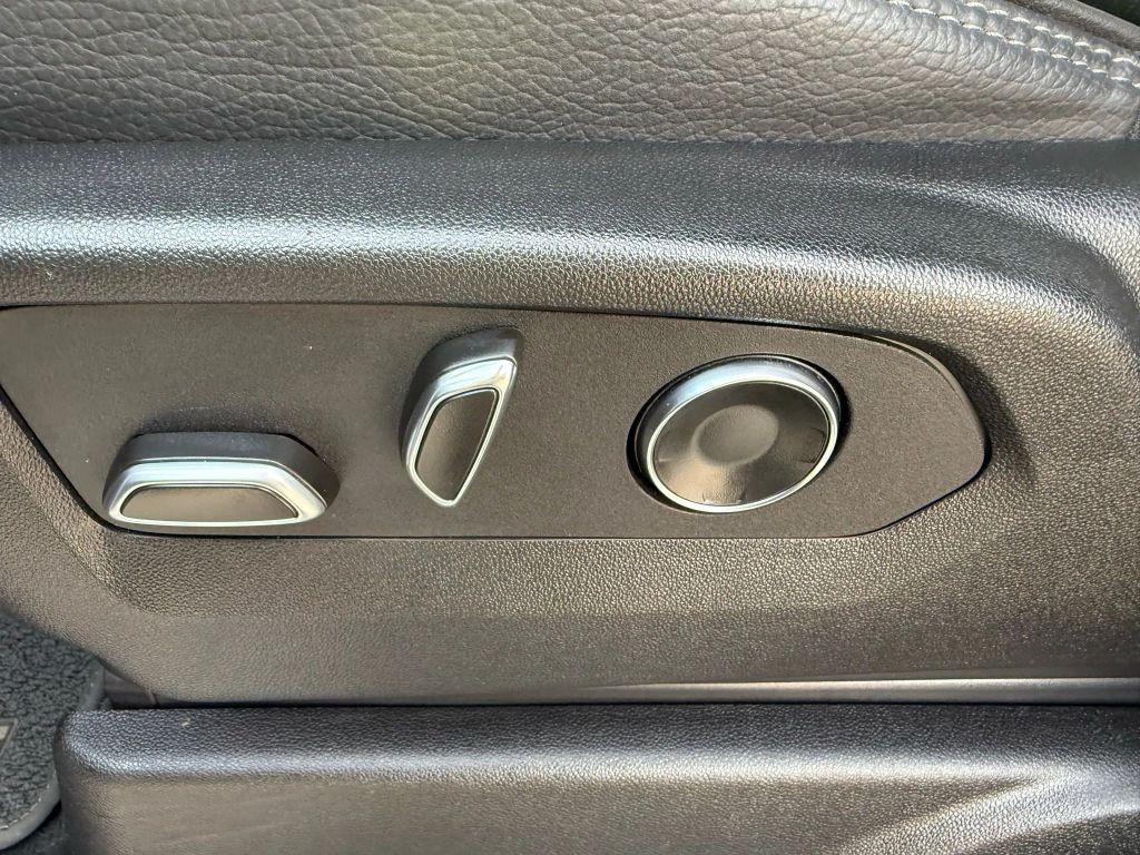 used 2025 GMC Yukon XL car, priced at $77,988