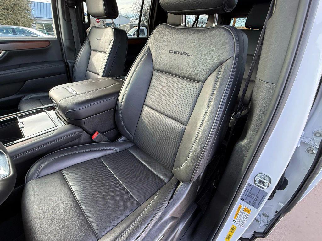 used 2025 GMC Yukon XL car, priced at $77,988