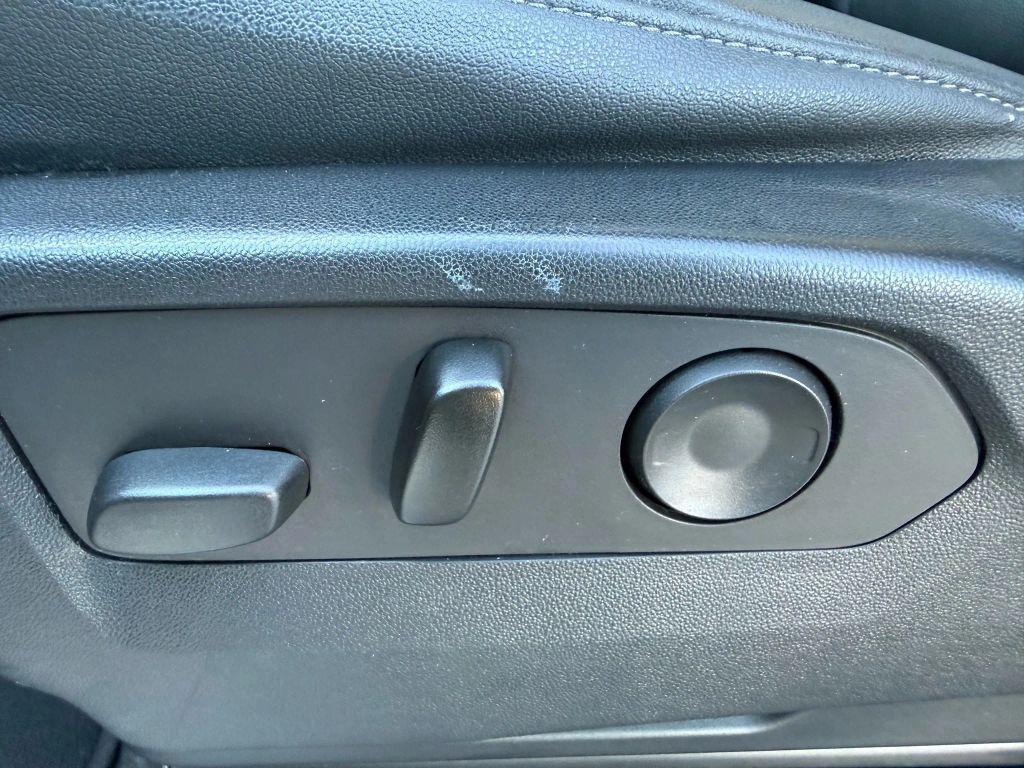 used 2022 Chevrolet Tahoe car, priced at $43,988