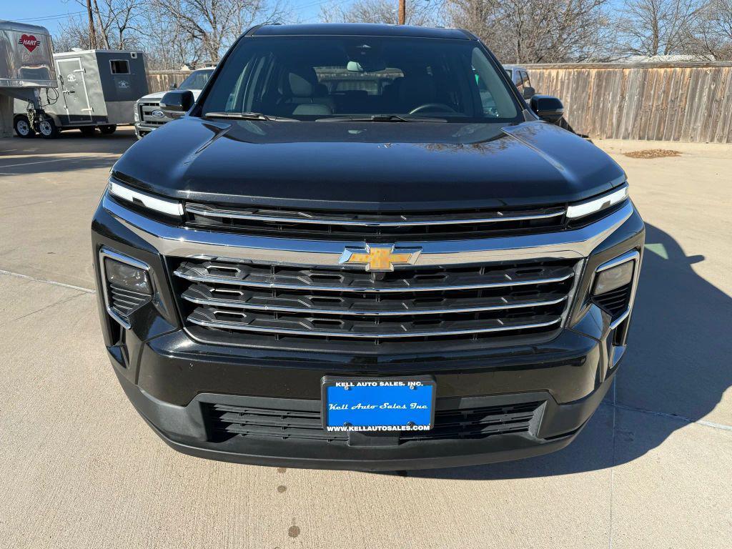 used 2025 Chevrolet Traverse car, priced at $37,388