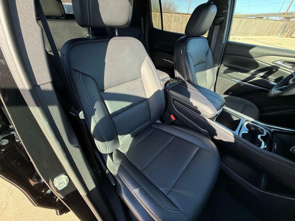 used 2025 Chevrolet Traverse car, priced at $37,388