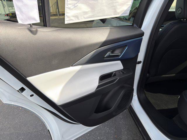 new 2026 Chevrolet Equinox EV car, priced at $37,351