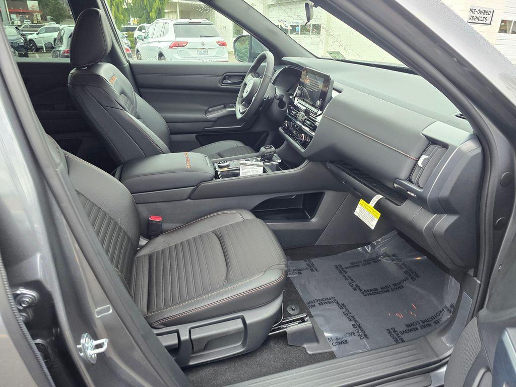 new 2025 Nissan Pathfinder car, priced at $42,557