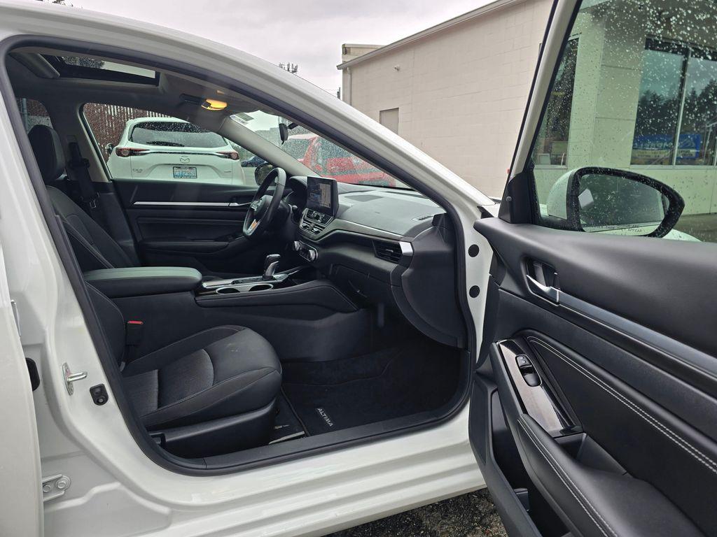 used 2023 Nissan Altima car, priced at $21,950