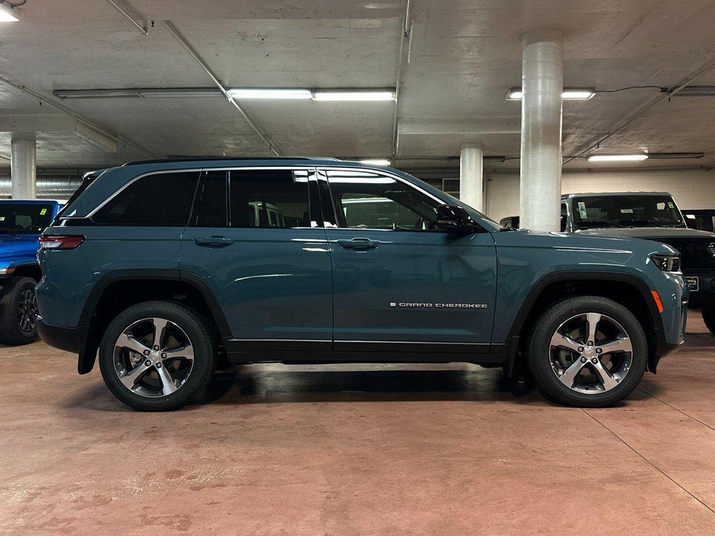 new 2026 Jeep Grand Cherokee car, priced at $46,860