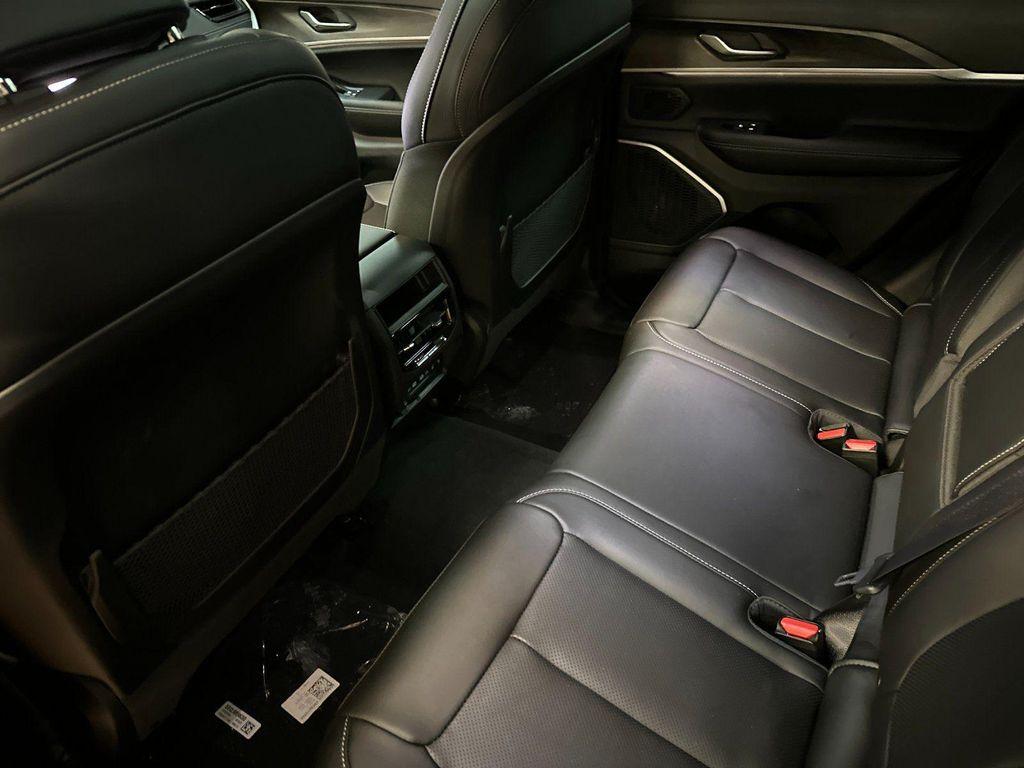 new 2026 Jeep Grand Cherokee car, priced at $46,860