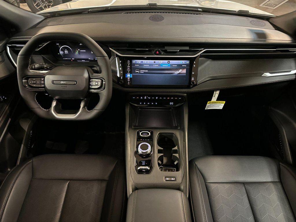 new 2026 Jeep Cherokee car, priced at $44,085