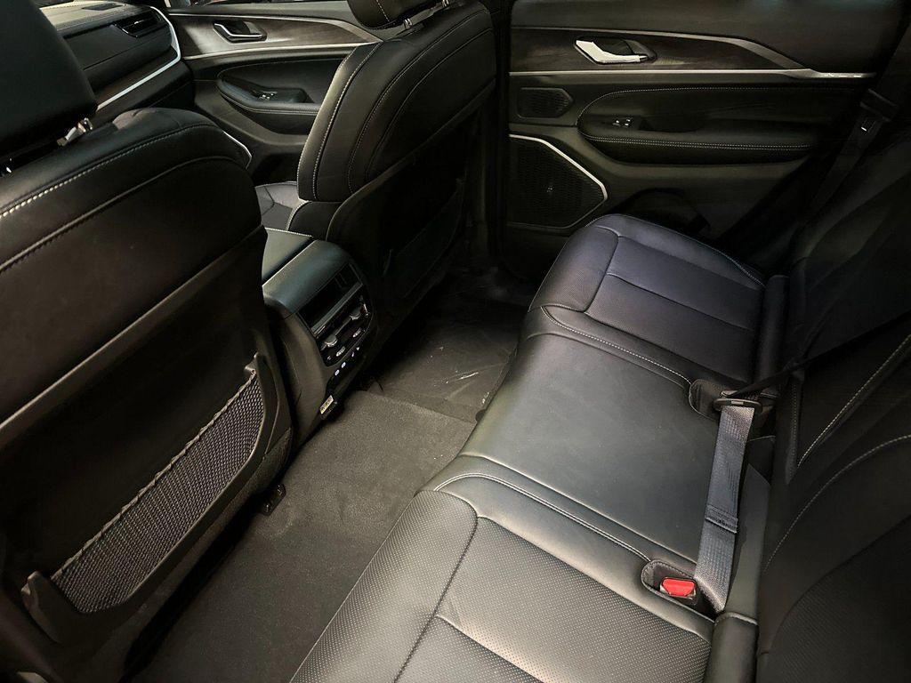 new 2026 Jeep Grand Cherokee car, priced at $53,655