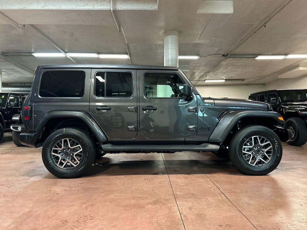 new 2025 Jeep Wrangler car, priced at $61,705