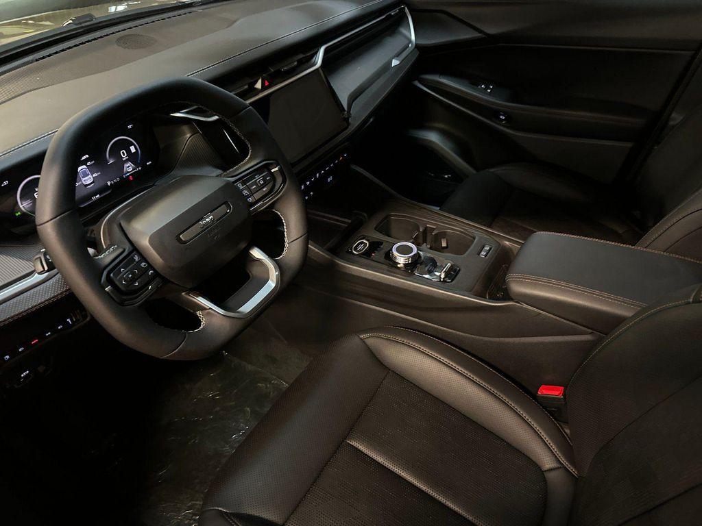 new 2026 Jeep Cherokee car, priced at $44,605