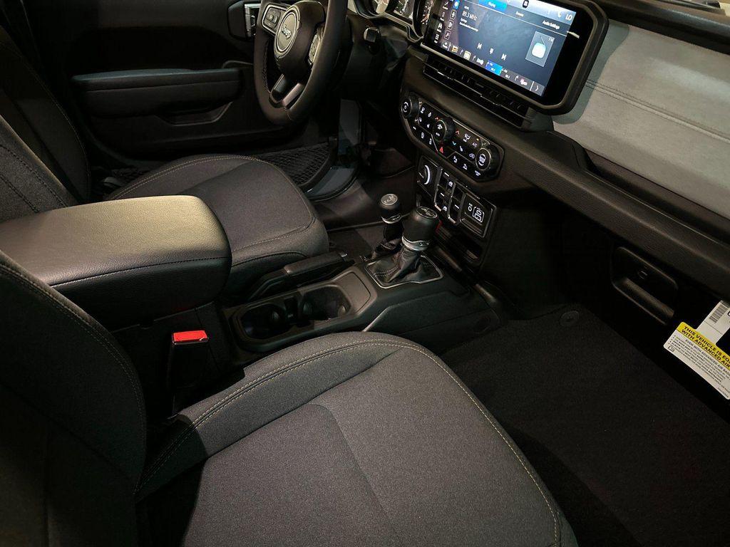 new 2025 Jeep Wrangler car, priced at $48,030