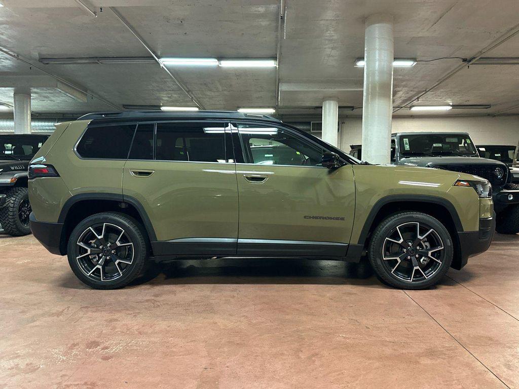new 2026 Jeep Cherokee car, priced at $44,310