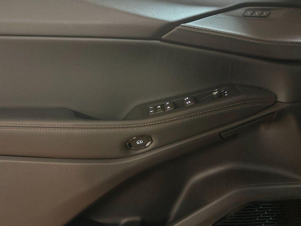 new 2026 Jeep Cherokee car, priced at $44,310