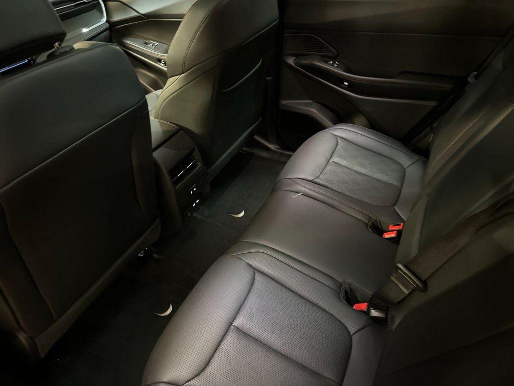 new 2026 Jeep Cherokee car, priced at $44,310
