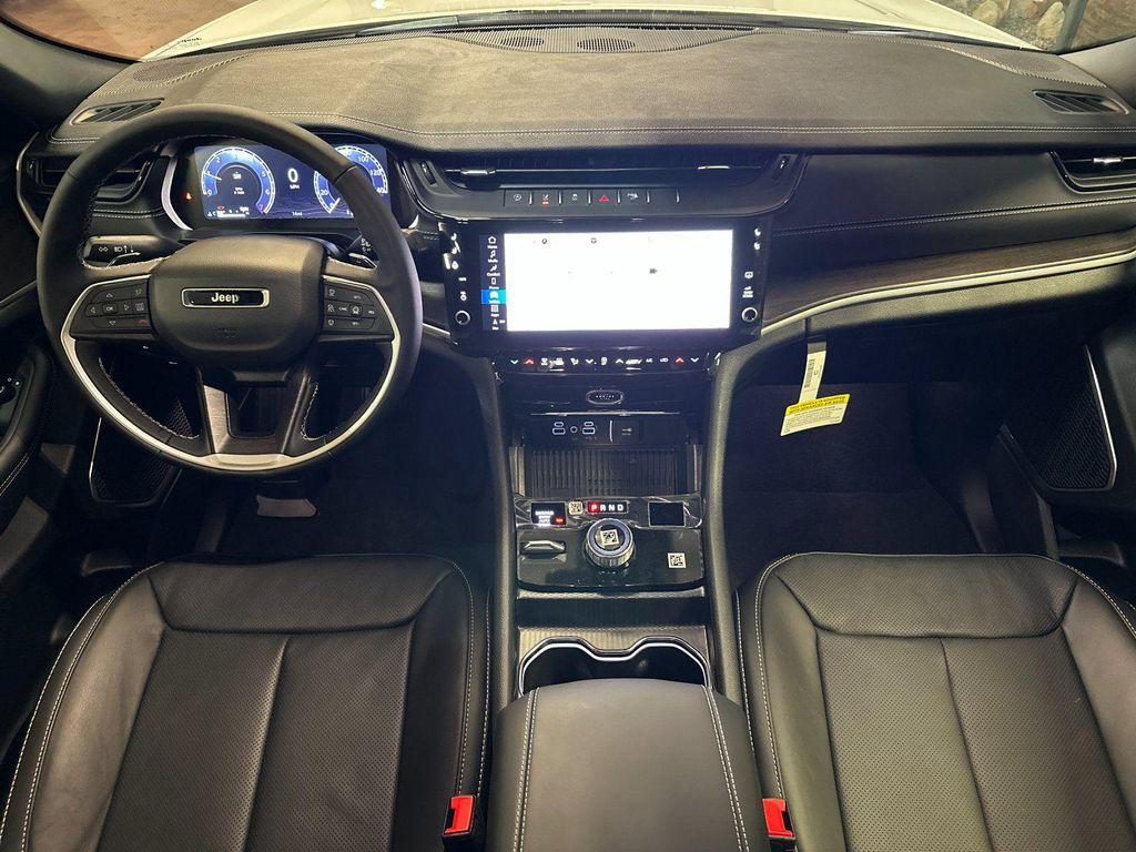 new 2026 Jeep Grand Cherokee car, priced at $45,710