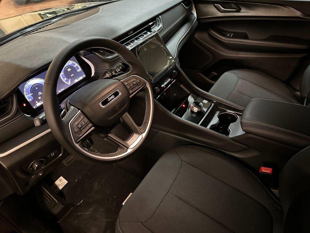 new 2026 Jeep Grand Cherokee car, priced at $36,730