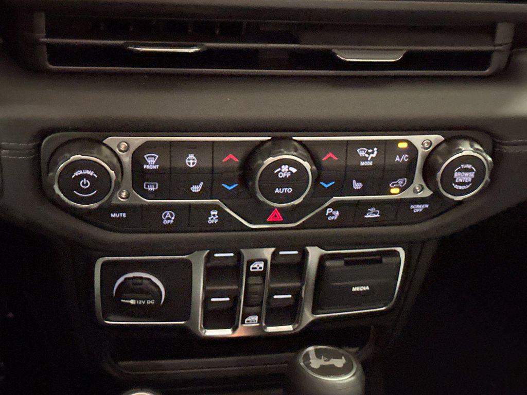 new 2026 Jeep Wrangler car, priced at $54,454