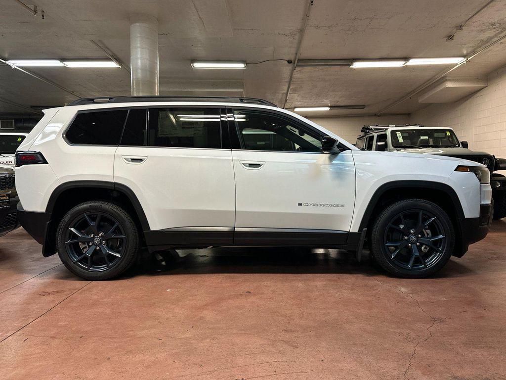 new 2026 Jeep Cherokee car, priced at $40,967