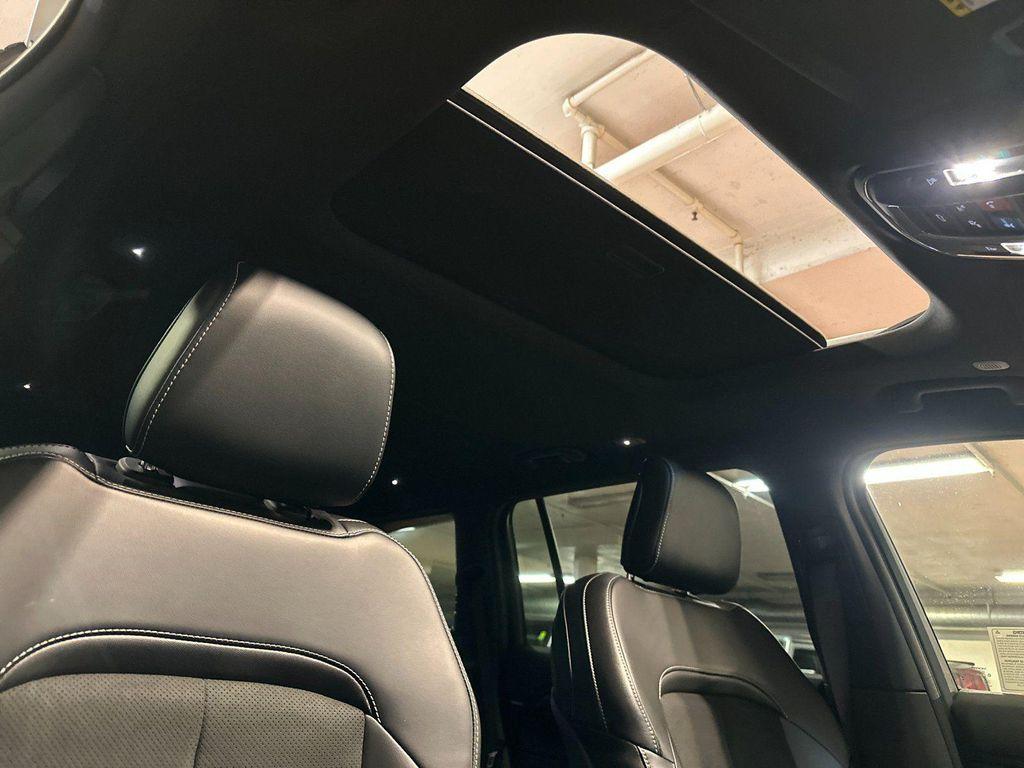 used 2025 Jeep Grand Cherokee L car, priced at $40,888
