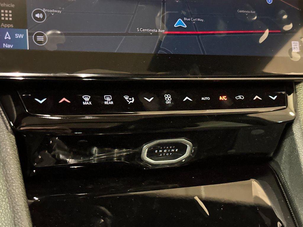 new 2026 Jeep Grand Cherokee car, priced at $51,155