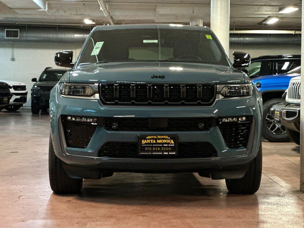 new 2026 Jeep Grand Cherokee car, priced at $51,155