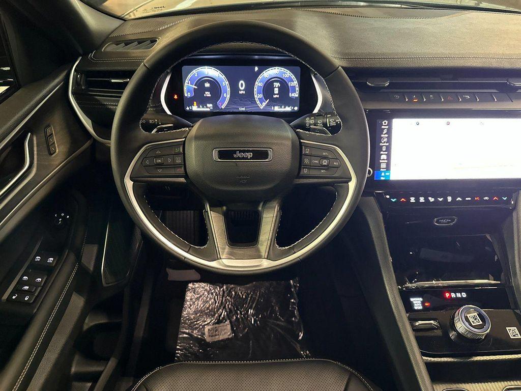 new 2026 Jeep Grand Cherokee car, priced at $51,155