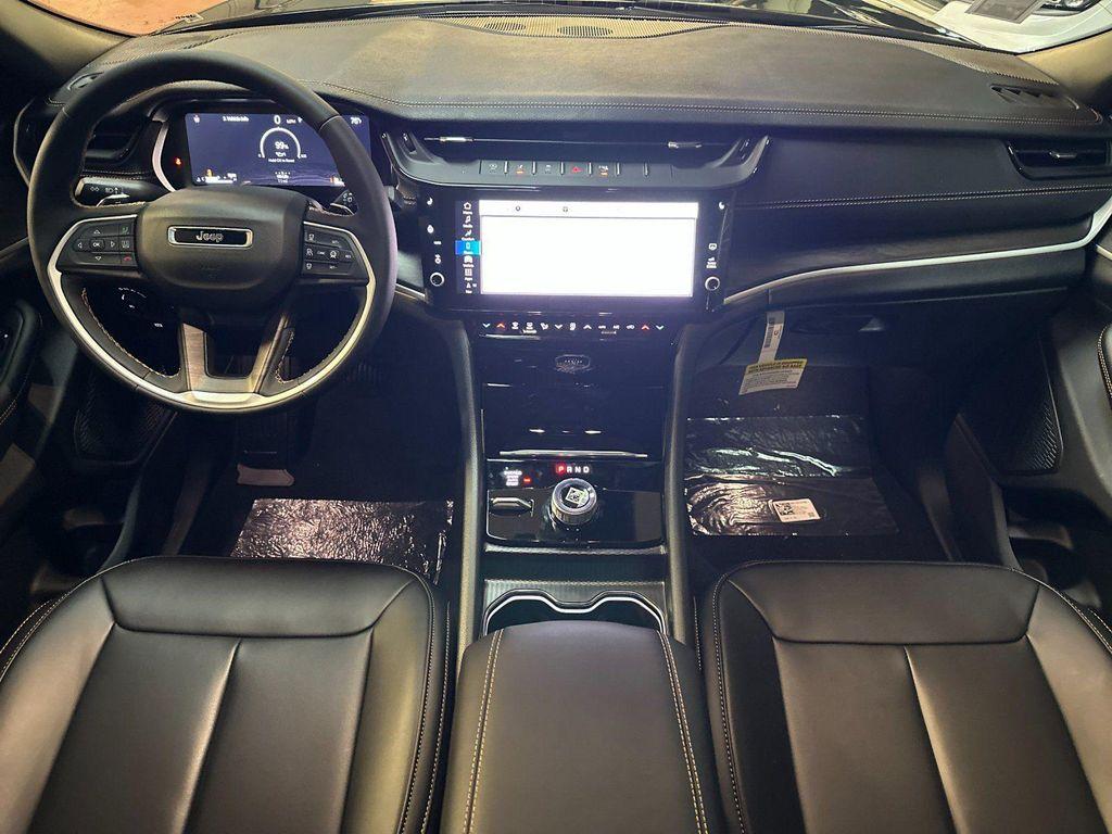 new 2026 Jeep Grand Cherokee car, priced at $48,730