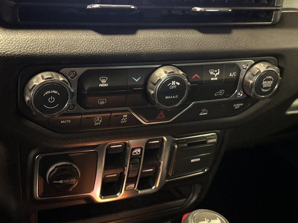 new 2026 Jeep Wrangler car, priced at $43,121