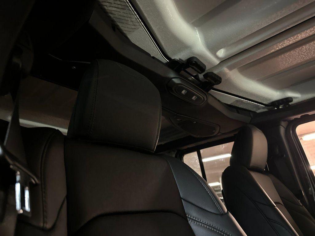 new 2025 Jeep Wrangler car, priced at $53,110