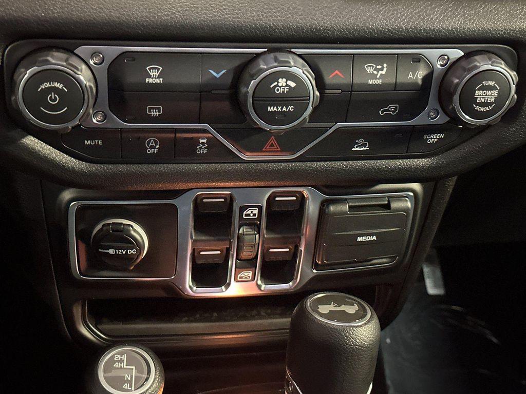 new 2026 Jeep Wrangler car, priced at $41,945