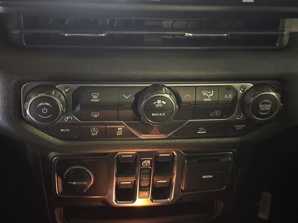 new 2026 Jeep Wrangler car, priced at $41,945