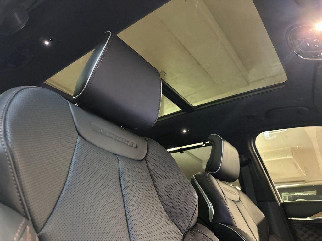 new 2026 Jeep Grand Cherokee car, priced at $60,805