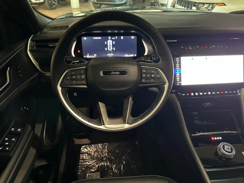 new 2026 Jeep Grand Cherokee car, priced at $44,560