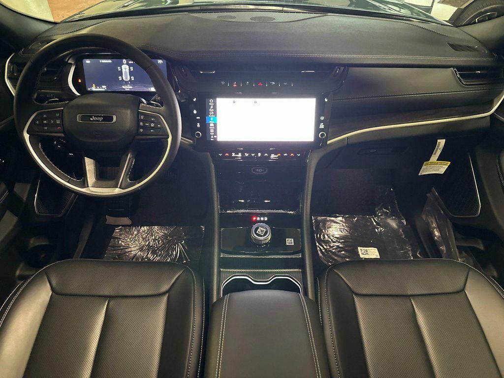 new 2026 Jeep Grand Cherokee car, priced at $44,560