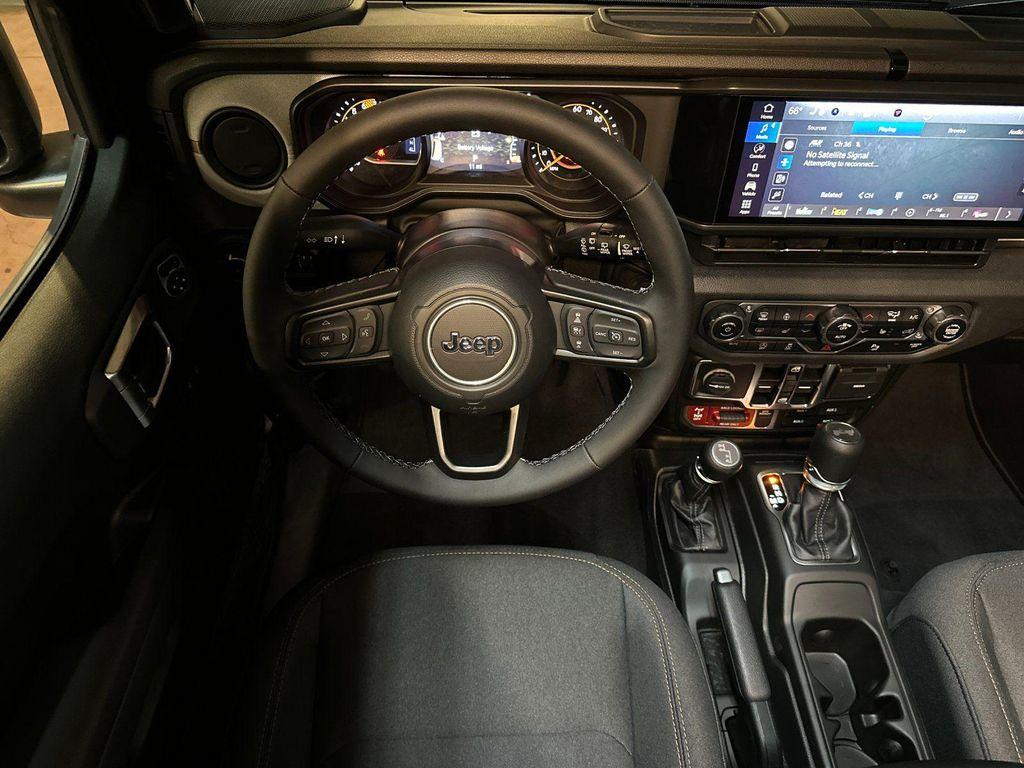 new 2025 Jeep Wrangler car, priced at $54,270