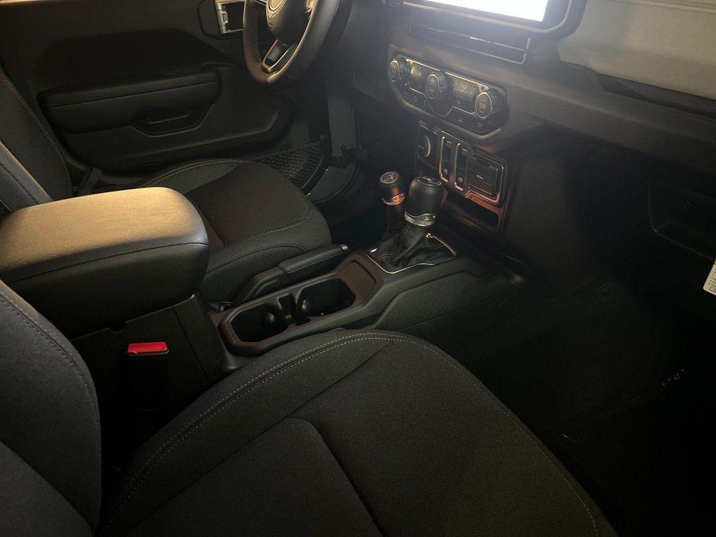 new 2026 Jeep Wrangler car, priced at $43,671