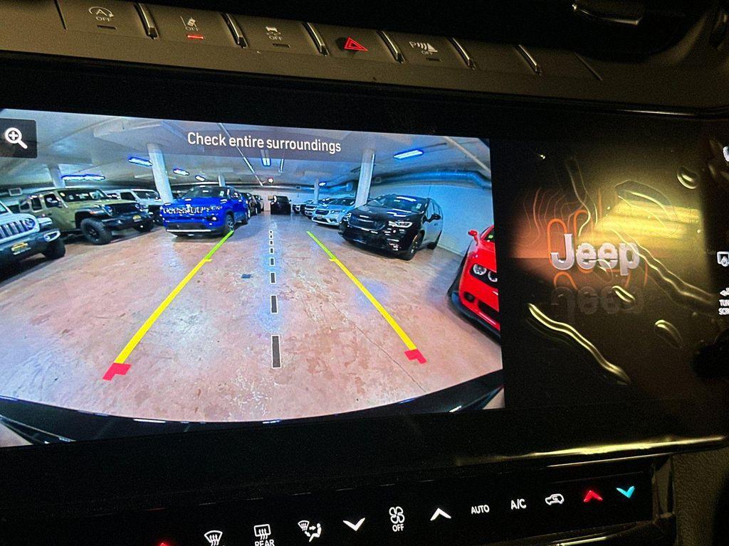 new 2026 Jeep Grand Cherokee car, priced at $46,070