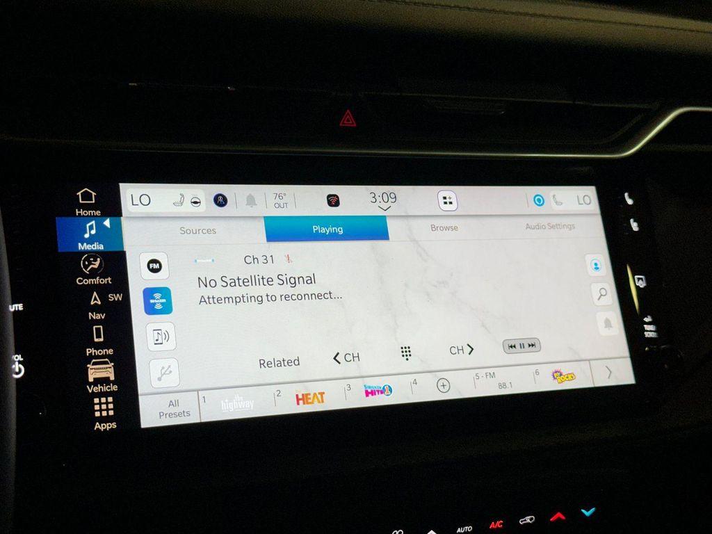 new 2026 Jeep Cherokee car, priced at $43,715