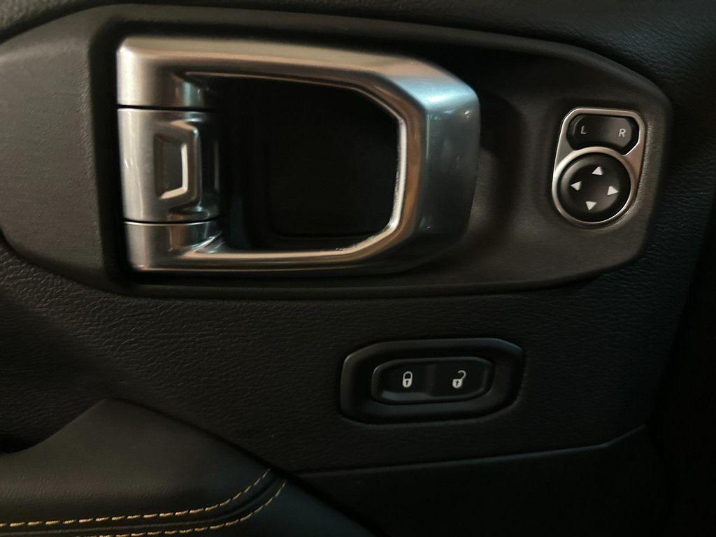 new 2025 Jeep Wrangler car, priced at $58,330