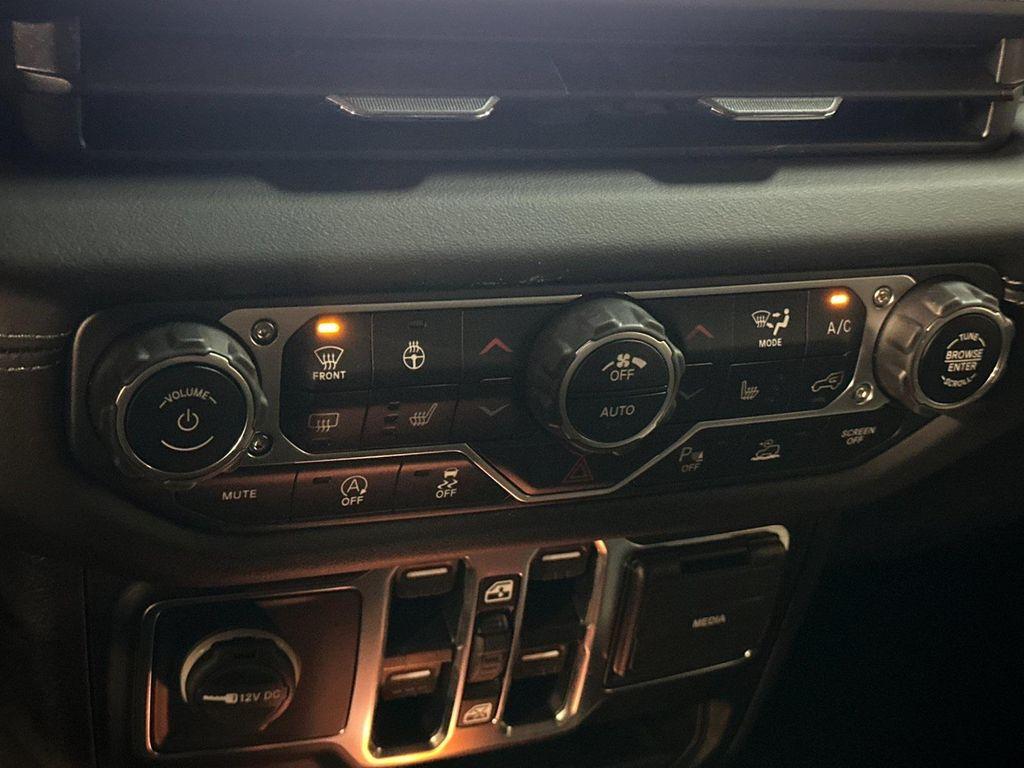 new 2025 Jeep Wrangler car, priced at $58,330