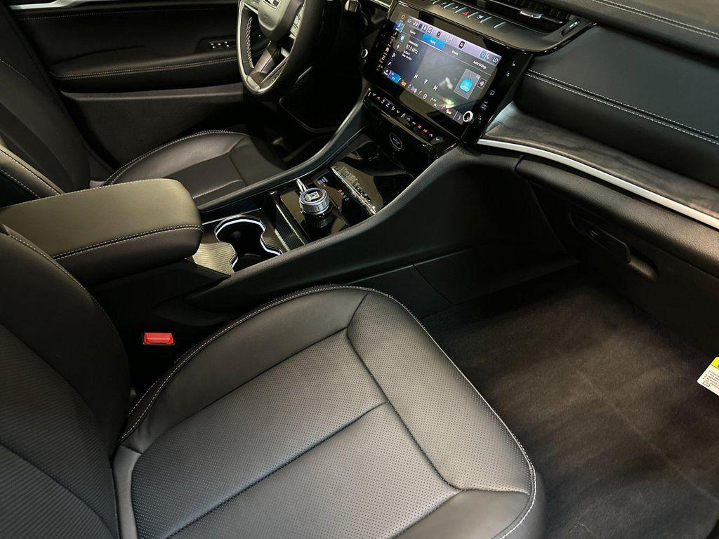 new 2027 Jeep Grand Cherokee L car, priced at $59,887