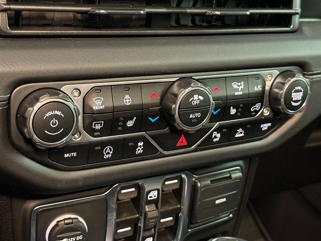 new 2025 Jeep Wrangler car, priced at $59,830